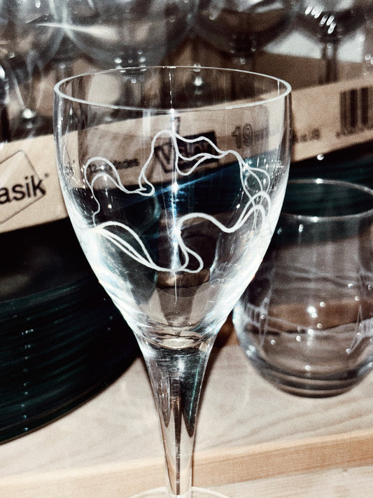Wine Glass / Swirls